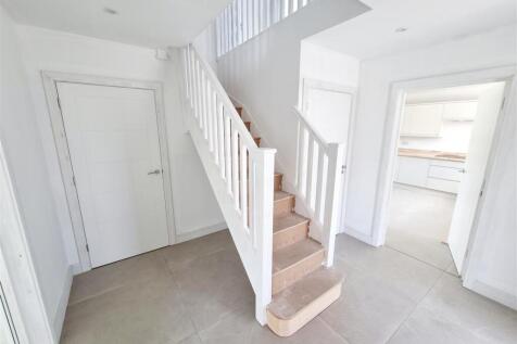 Hallway.jpg
