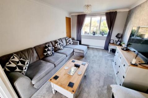 Sitting room 1.jpg