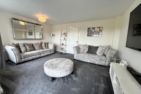 Living room 1.jpeg