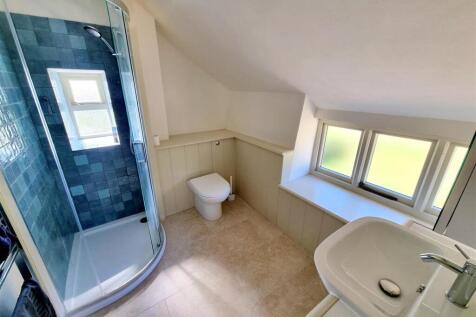 Shower room.jpg