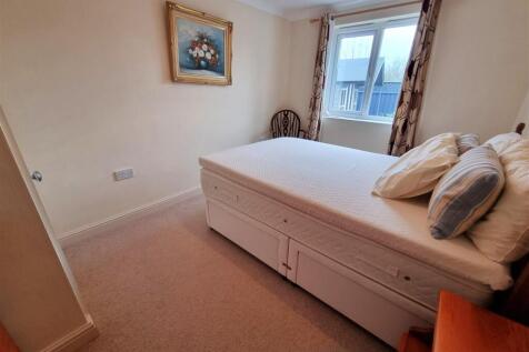 Bedroom 2.jpg