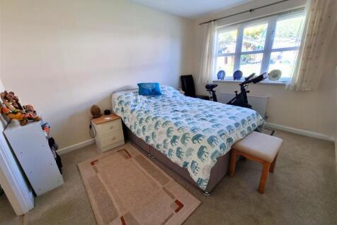 Bedroom 2.jpg