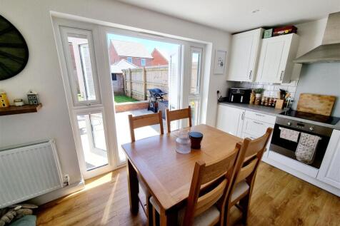 Dining area.jpg