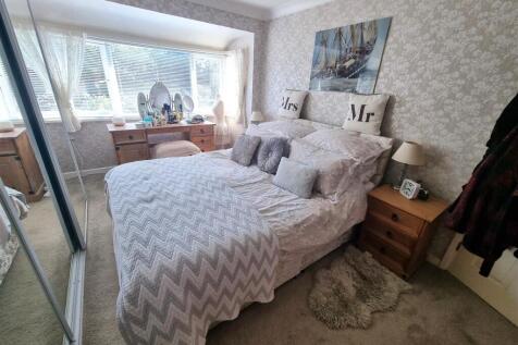 Bed 1.1.jpg