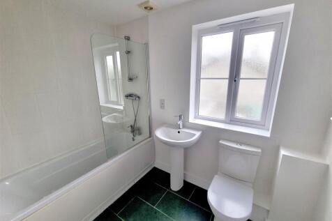 Bathroom.jpg
