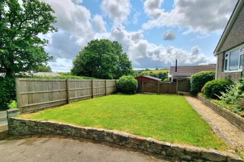 Front garden.jpg