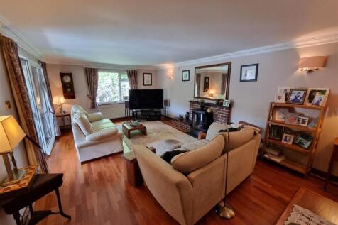 Sitting room.jpg