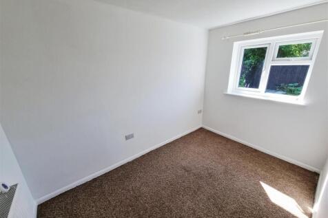 Bedroom 3.jpg