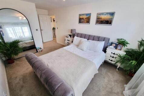 Bed 1.1.jpg