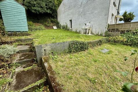 Garden 1.JPG