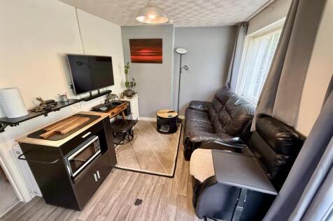 Sitting area.JPG