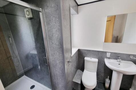 Shower room.jpg