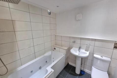 Ensuite.jpg