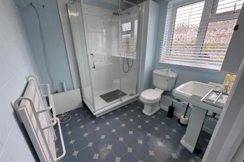 Shower room.jpeg