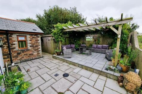 Patio garden.jpg