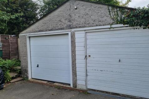 Garage.jpg