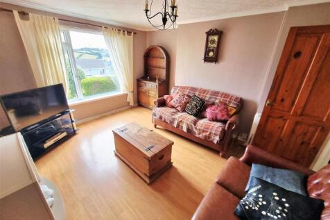 Sitting room 1.jpg