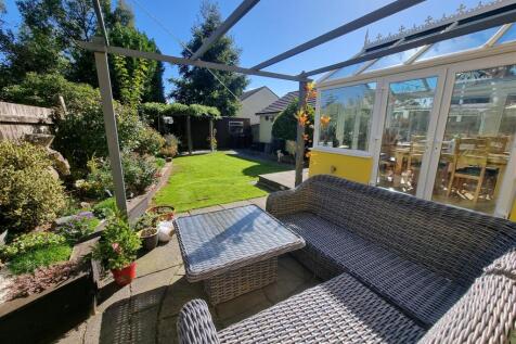 Outside Seating area.jpg