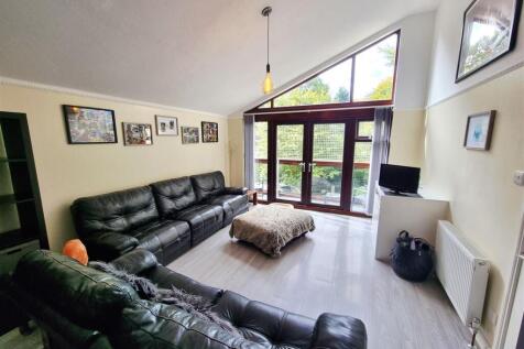 Sitting room.jpg
