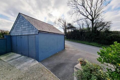 Garage 1.jpg
