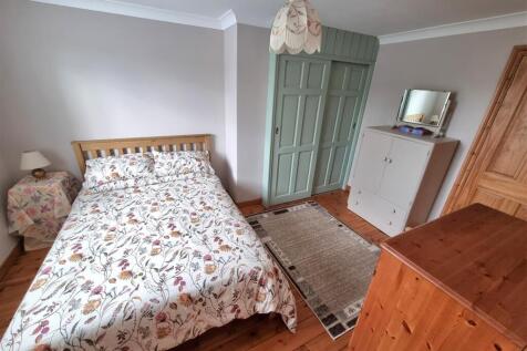 Bed 2.1.jpg