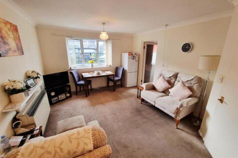 Sitting &amp; dining room.jpg