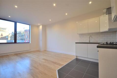 Lounge/Kitchen