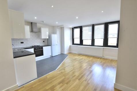 Lounge / Kitchen