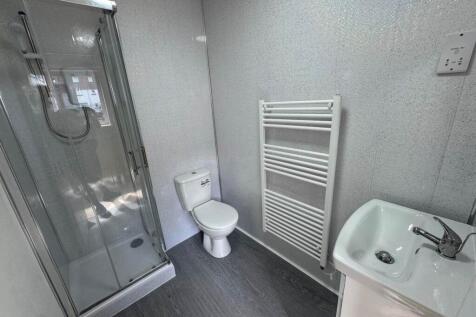ensuite 2