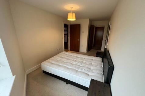 347 Vega-bedroom 1