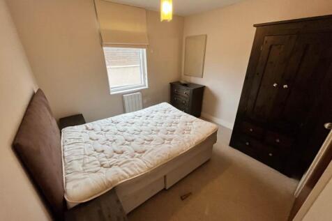 347 Vega-bedroom 2-2