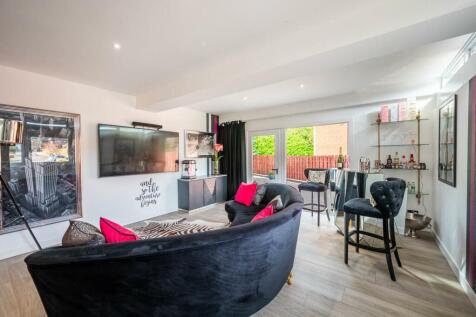 Family Room / Bedroom