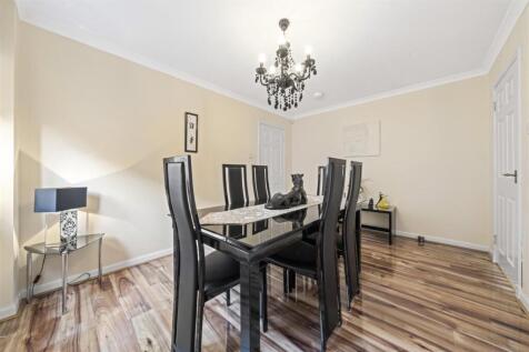 Dining Room 2 (1).JPG