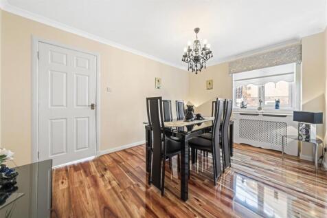 Dining Room 2 (2).JPG