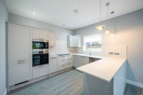 Kitchen / Living Room