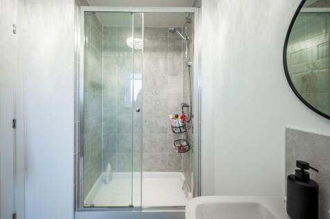 En Suite 1 (2).jpg