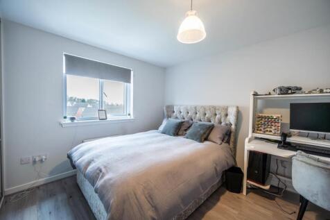 Bedroom (2).jpg