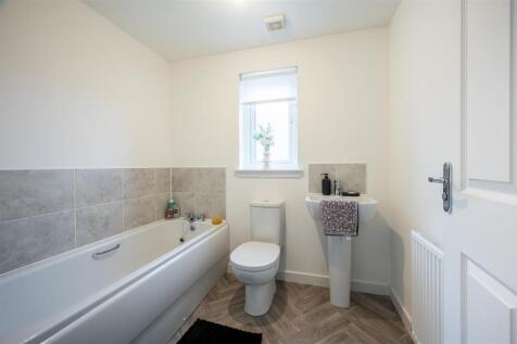 Bathroom - Lochmaben.jpg