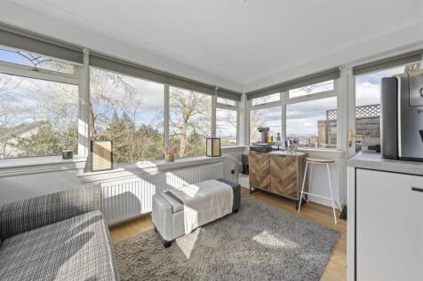 Sunroom.JPG