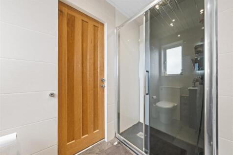 En-suite.JPG