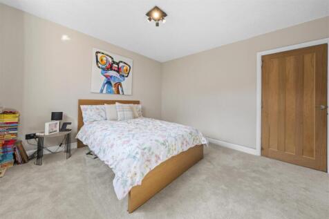 Bedroom 2.JPG