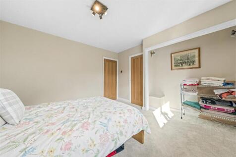 Bedroom 2.JPG