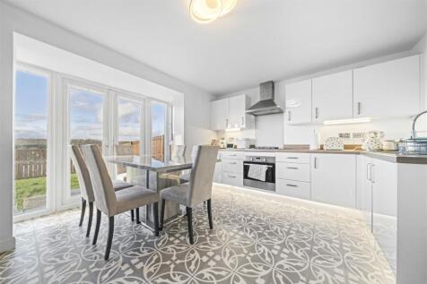 Dining Kitchen (1).jpg
