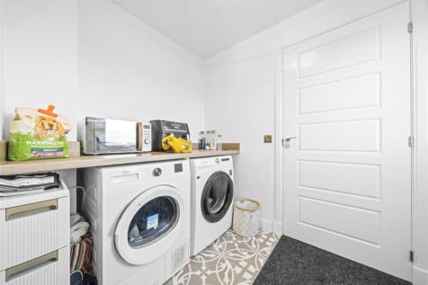 Utility Room (1).jpg
