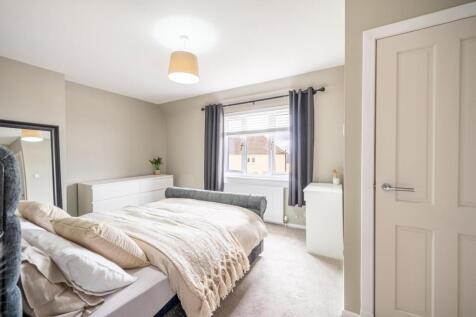Bed1 (2).jpg