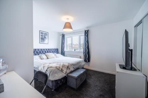 Bed1 (2).jpg