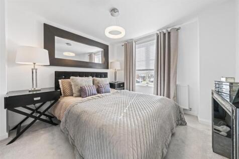 Bed1 .jpg