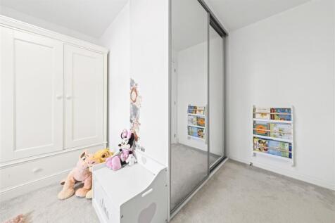 Bed 2.3.jpg