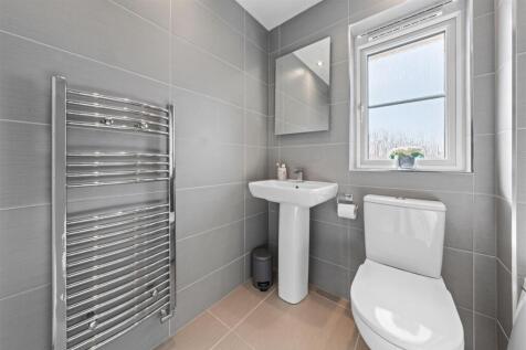 Bathroom1.jpg