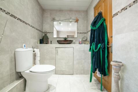 bathroom-1.jpg
